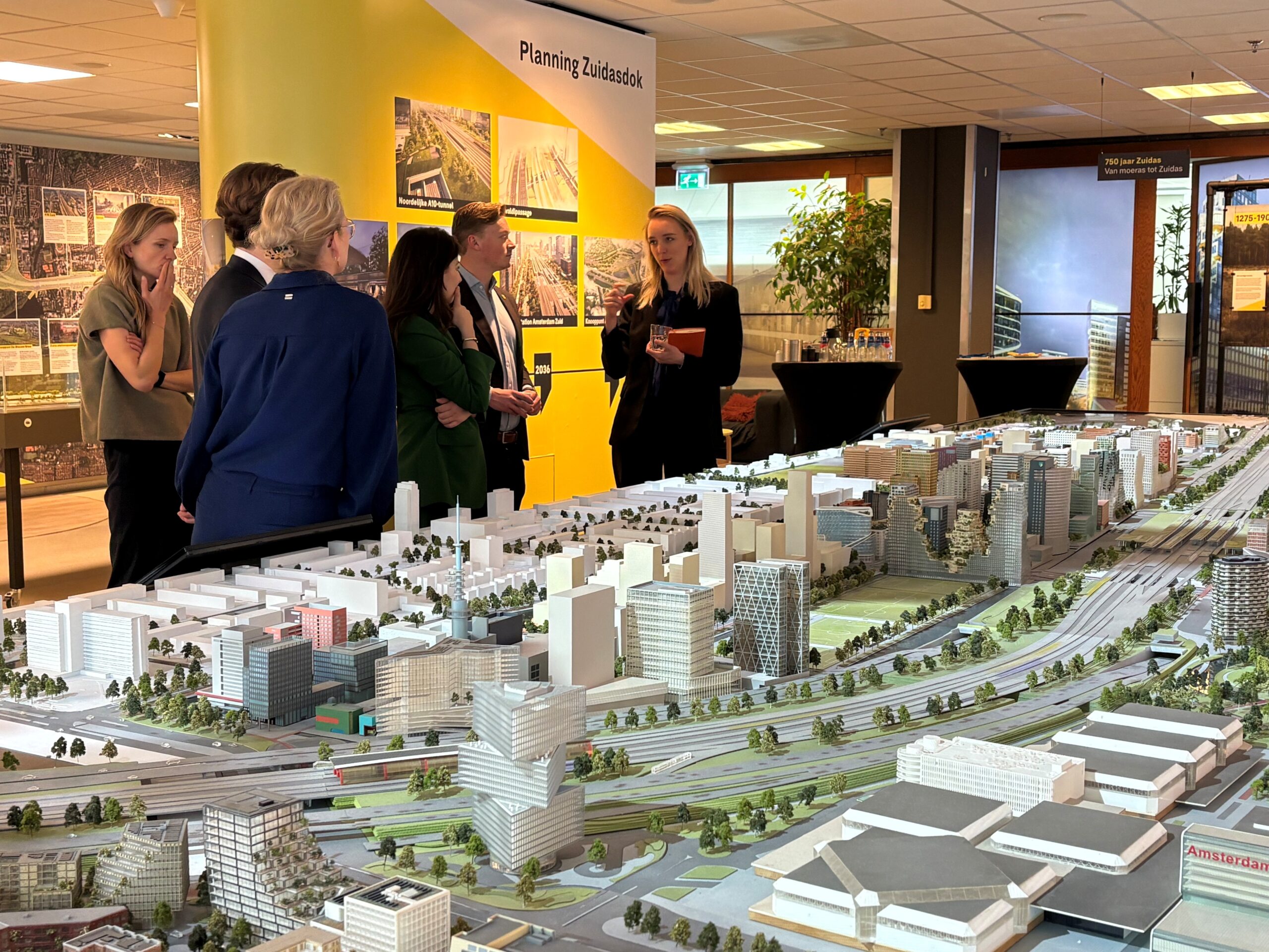 MRA toont veelzijdigheid regio tijdens werkbezoek Tweede Kamerlid